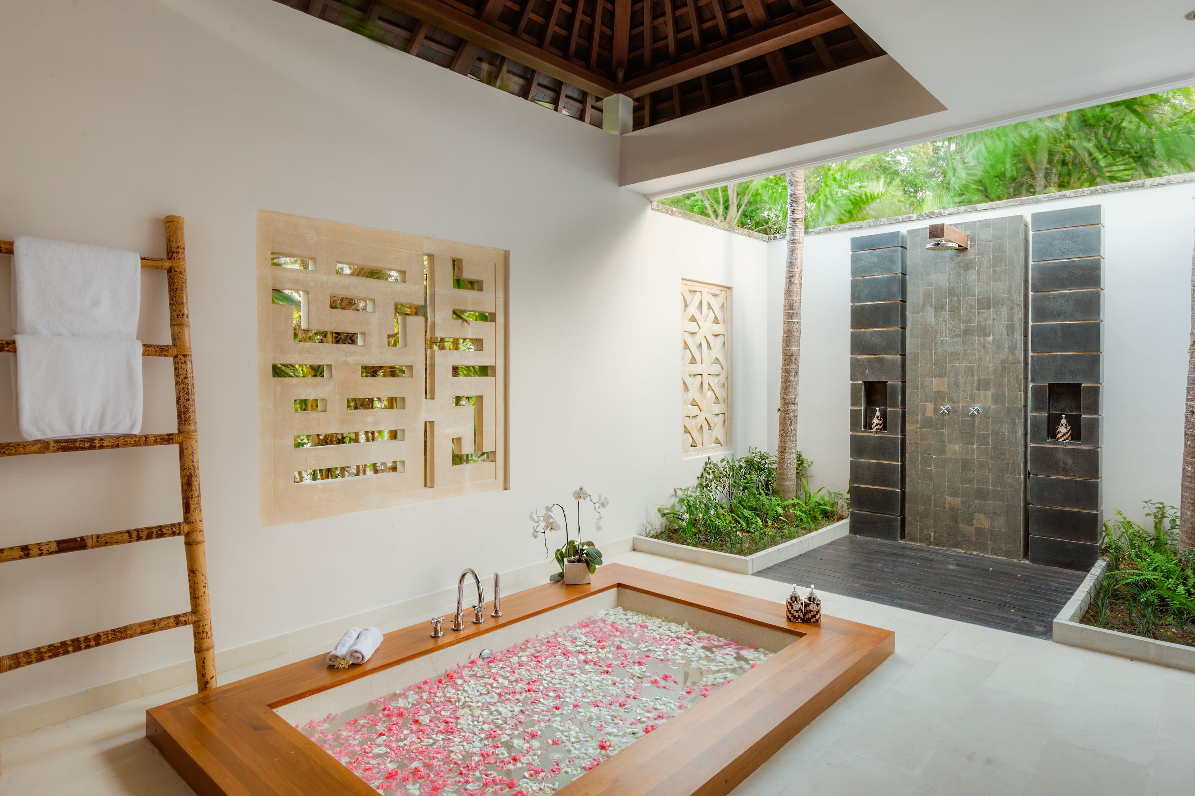 The Beji Guest Suite Six Ensuite Bathroom