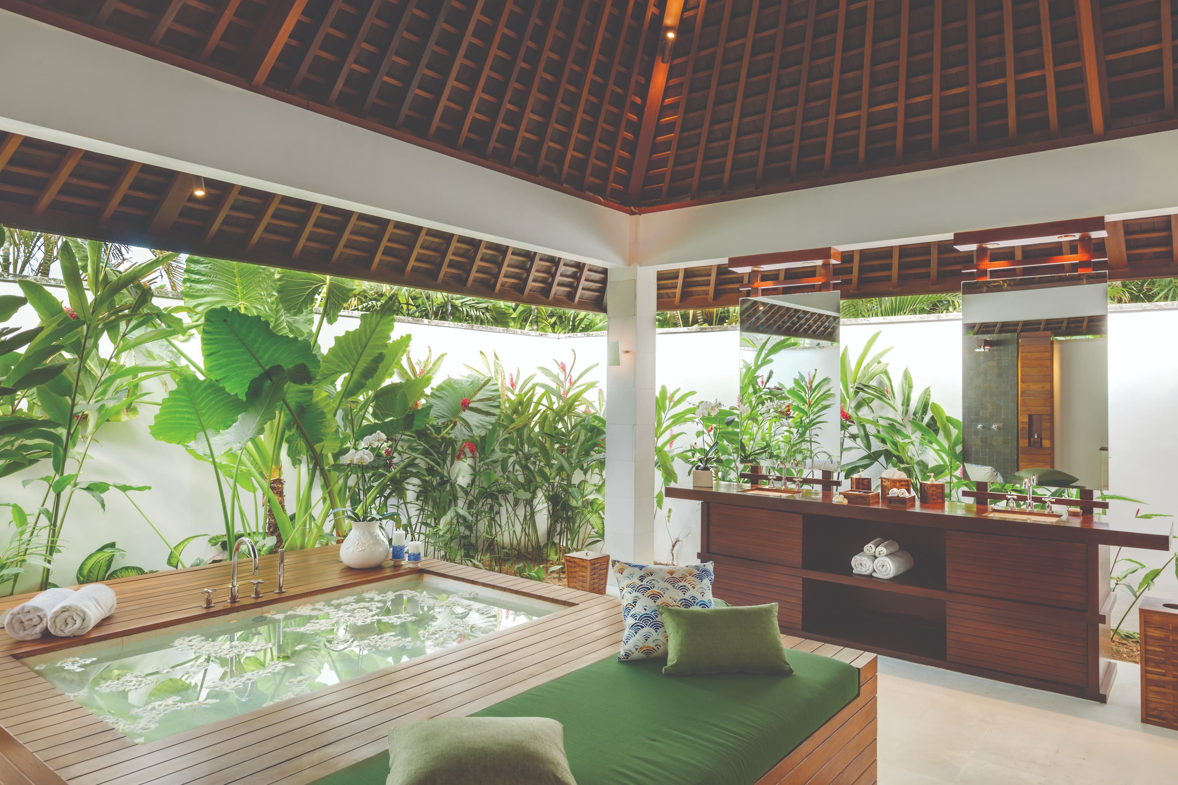 The Beji Luxury Master Suite Semi Outdoor Bath