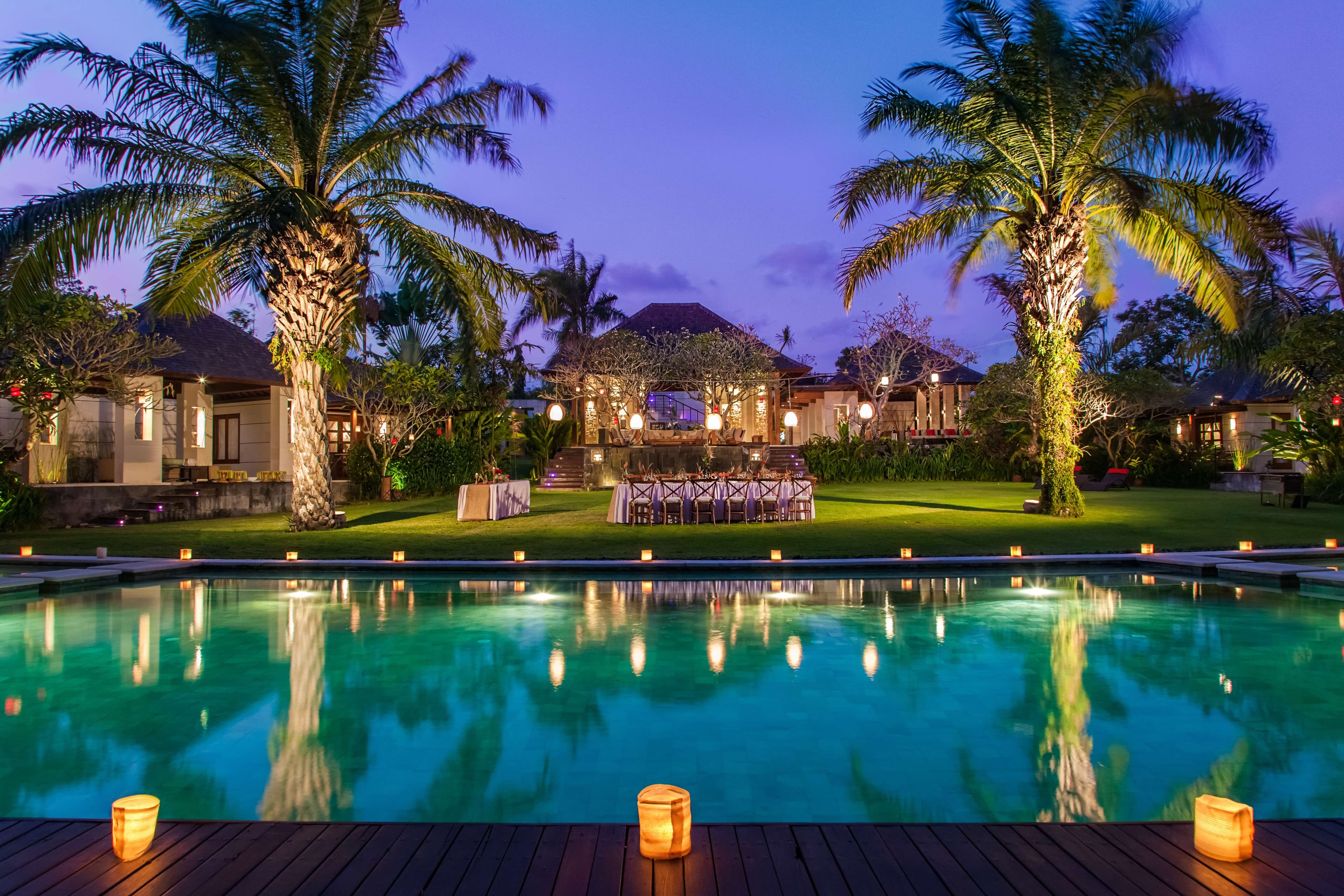 The Beji Stunning Garden Dinner Setting